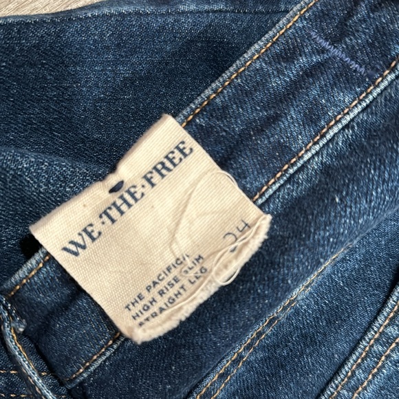 NEW We The Free The Pacifica High Rise Slim Straight Leg Jeans - Picture 4 of 4